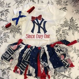 New York Yankees ribbon skirt, onesie and headband